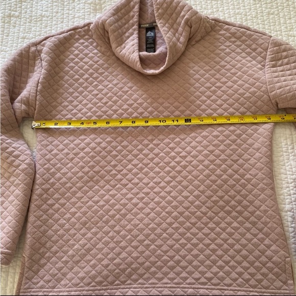 RBX Womens Pink Diamond Quilted Cowl Neck Sweater - Picture 10 of 10